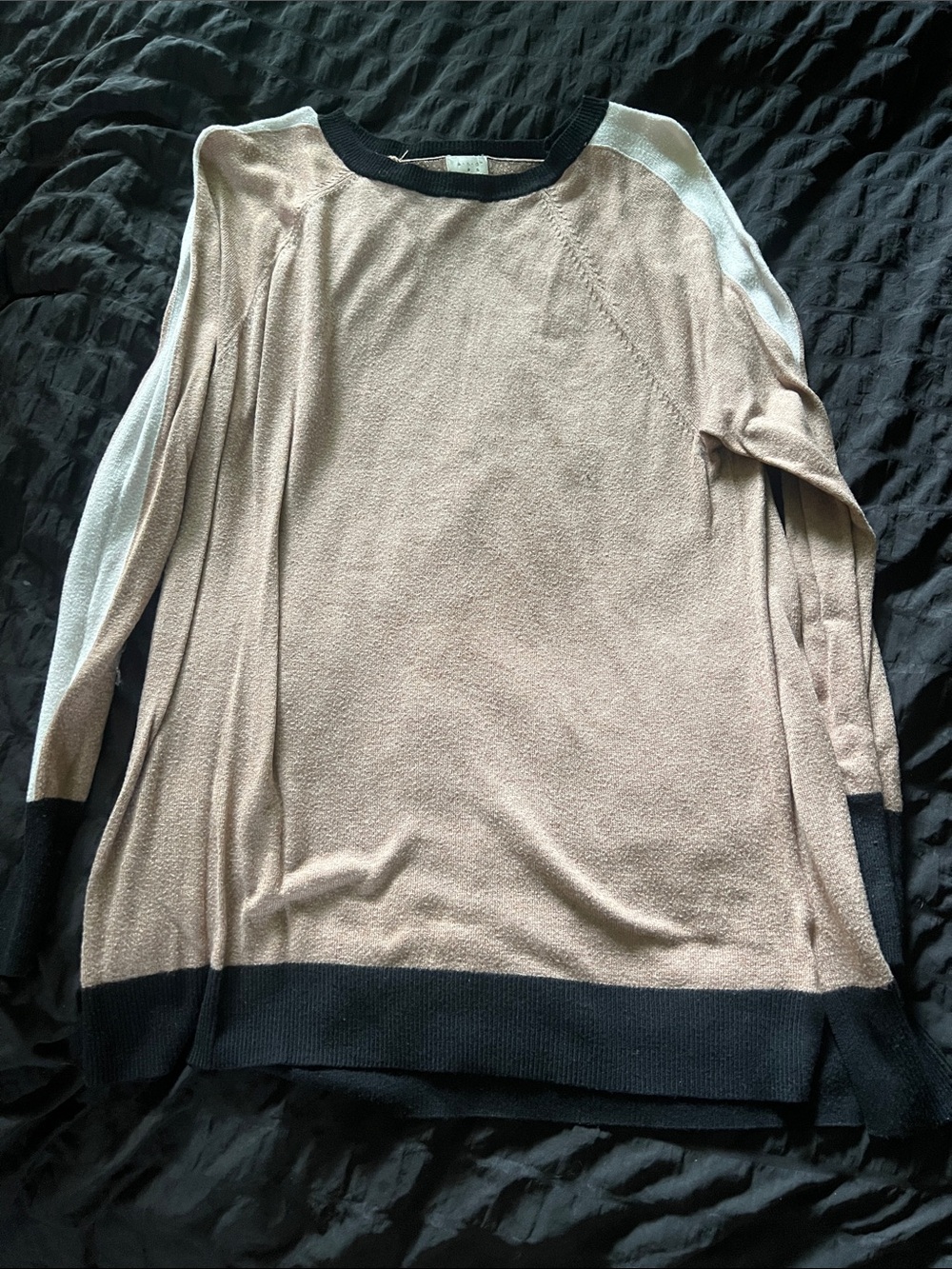 Women’s lightweight sweater